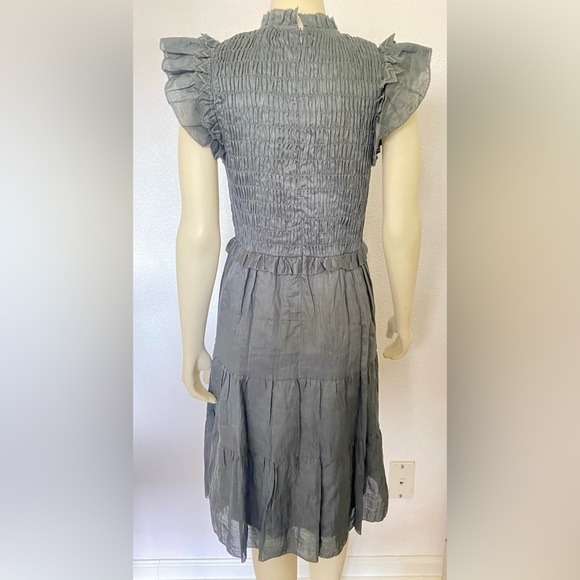 Dress - Picture 4 of 4